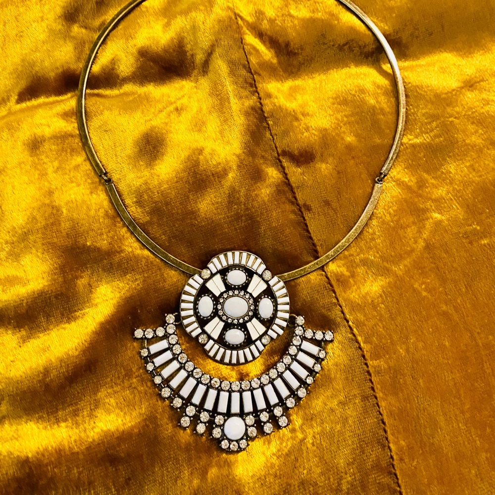 LOGO LINKS necklace